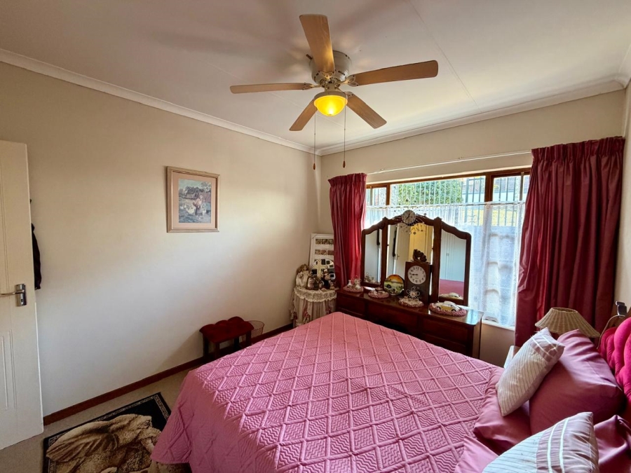 3 Bedroom Property for Sale in Chase Valley Heights KwaZulu-Natal