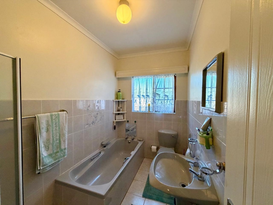 3 Bedroom Property for Sale in Chase Valley Heights KwaZulu-Natal