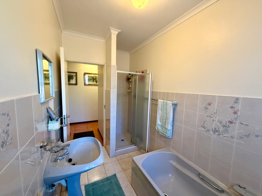 3 Bedroom Property for Sale in Chase Valley Heights KwaZulu-Natal