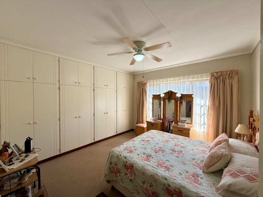 3 Bedroom Property for Sale in Chase Valley Heights KwaZulu-Natal