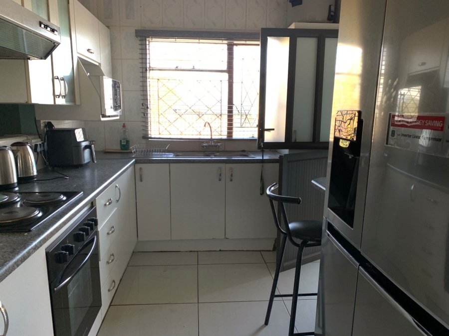 To Let 4 Bedroom Property for Rent in Grange KwaZulu-Natal