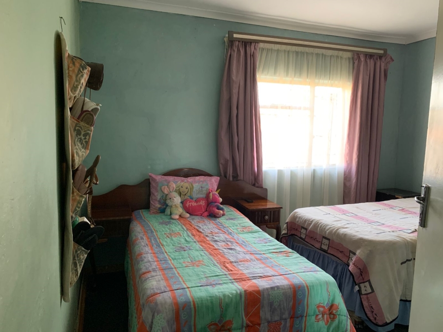 To Let 4 Bedroom Property for Rent in Grange KwaZulu-Natal