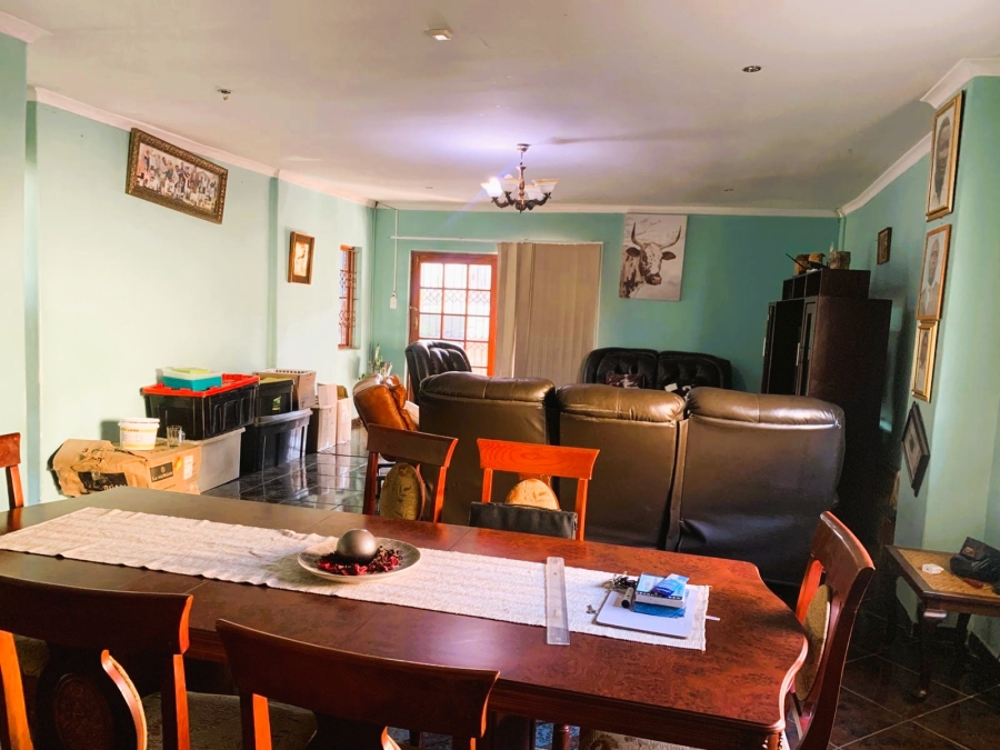 To Let 4 Bedroom Property for Rent in Grange KwaZulu-Natal