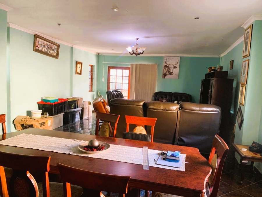 To Let 4 Bedroom Property for Rent in Grange KwaZulu-Natal
