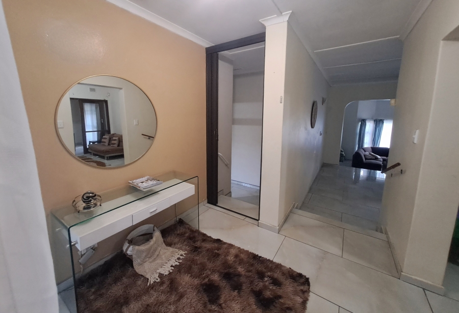 To Let 4 Bedroom Property for Rent in Meer En See KwaZulu-Natal