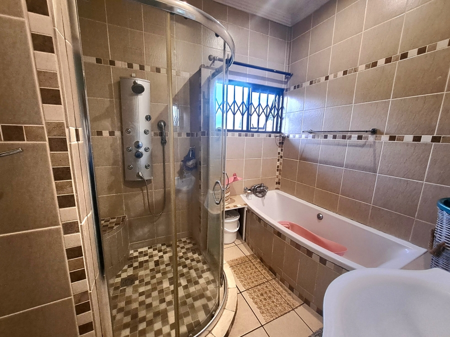 To Let 4 Bedroom Property for Rent in Meer En See KwaZulu-Natal