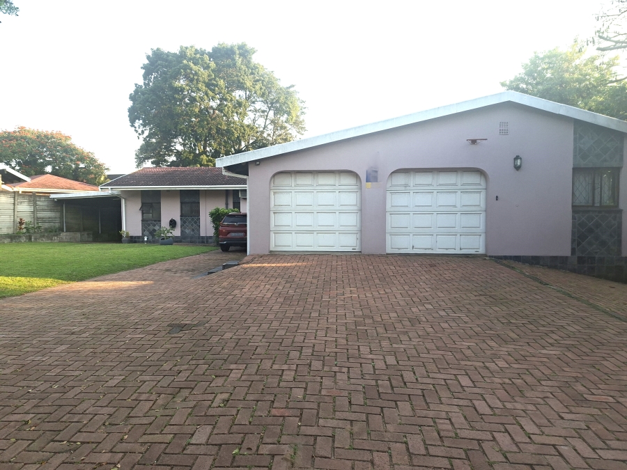 To Let 4 Bedroom Property for Rent in Meer En See KwaZulu-Natal
