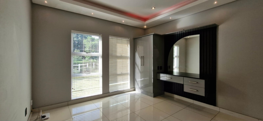 2 Bedroom Property for Sale in La Lucia KwaZulu-Natal