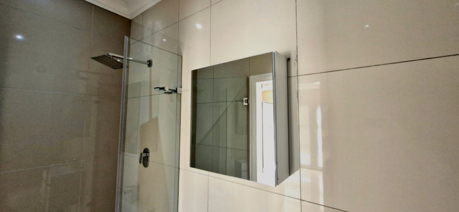 2 Bedroom Property for Sale in La Lucia KwaZulu-Natal