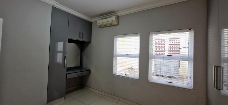 2 Bedroom Property for Sale in La Lucia KwaZulu-Natal