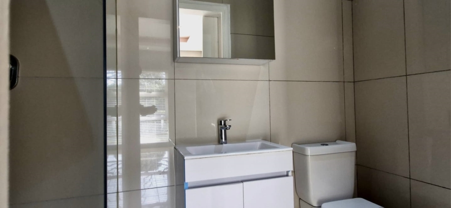 2 Bedroom Property for Sale in La Lucia KwaZulu-Natal