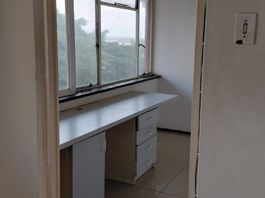 To Let 2 Bedroom Property for Rent in Essenwood KwaZulu-Natal