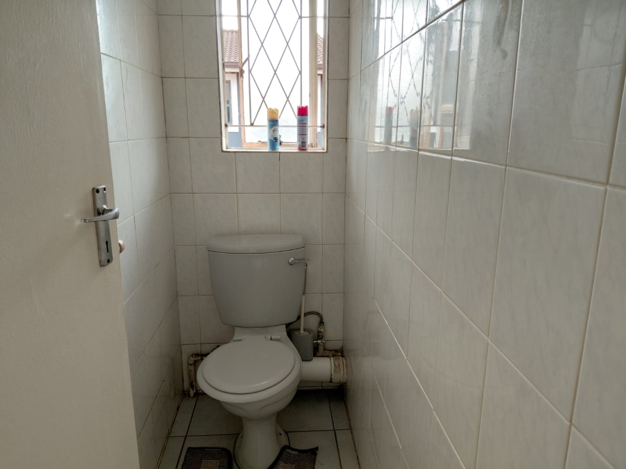 2 Bedroom Property for Sale in Glenwood KwaZulu-Natal