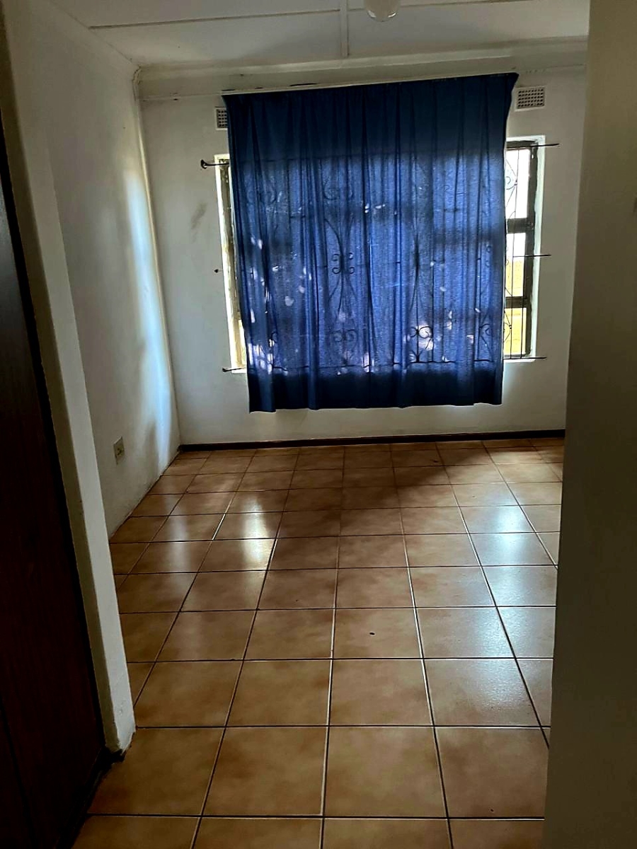 3 Bedroom Property for Sale in Esikhawini KwaZulu-Natal