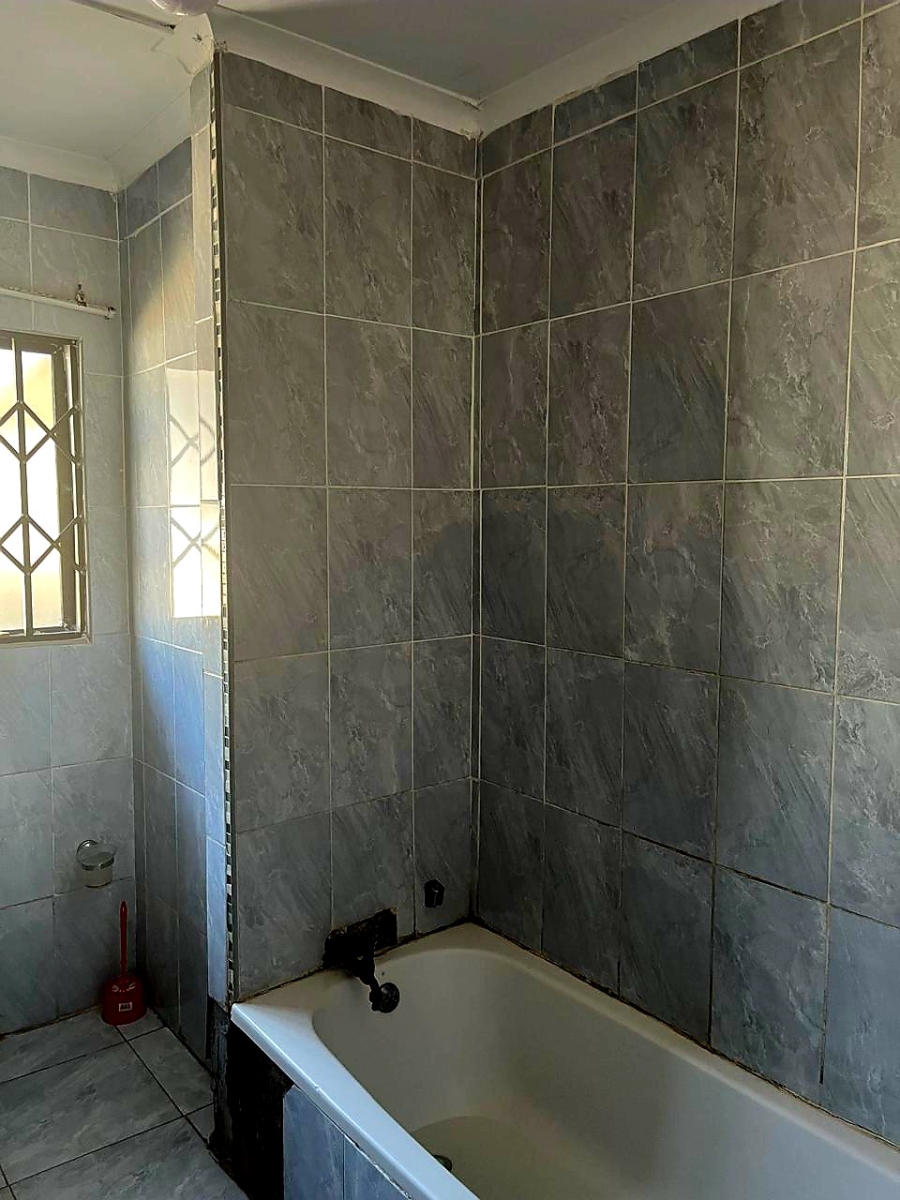 3 Bedroom Property for Sale in Esikhawini KwaZulu-Natal