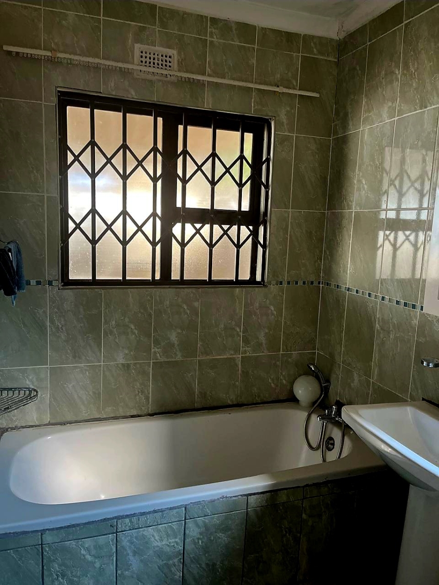 3 Bedroom Property for Sale in Esikhawini KwaZulu-Natal