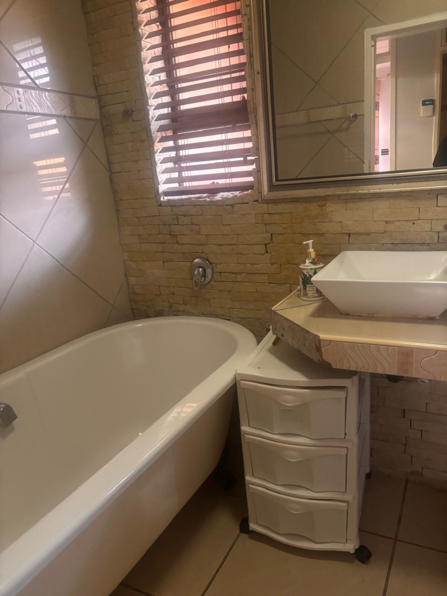 3 Bedroom Property for Sale in Brackenham KwaZulu-Natal