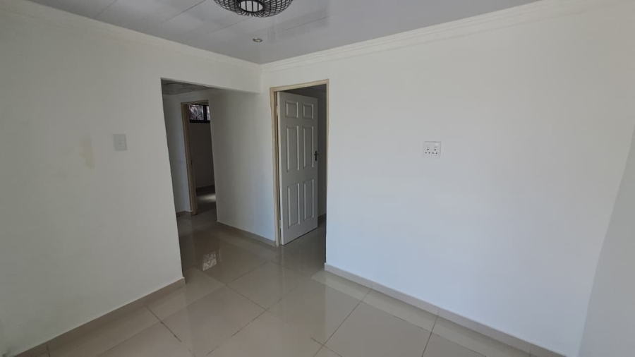 To Let 2 Bedroom Property for Rent in Fynnland KwaZulu-Natal