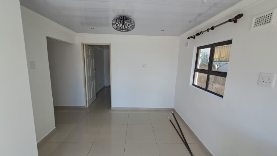 To Let 2 Bedroom Property for Rent in Fynnland KwaZulu-Natal