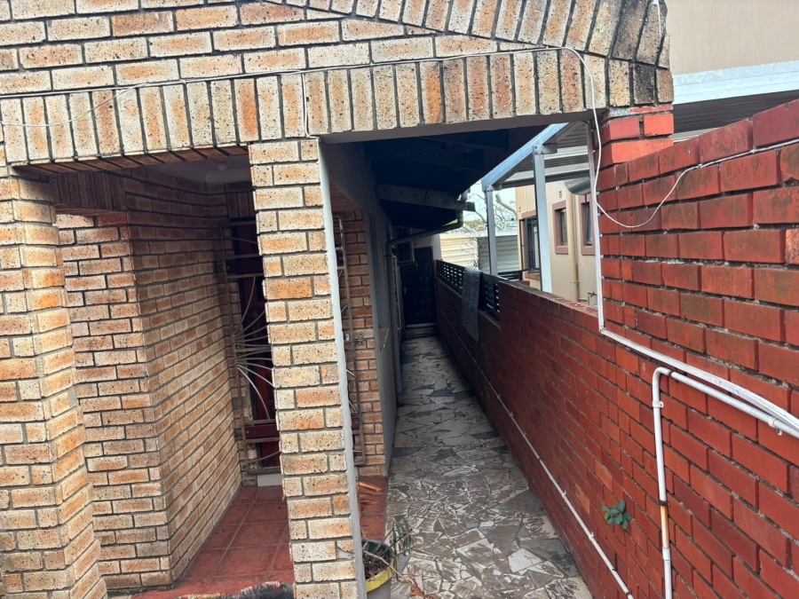 2 Bedroom Property for Sale in Jacobs KwaZulu-Natal