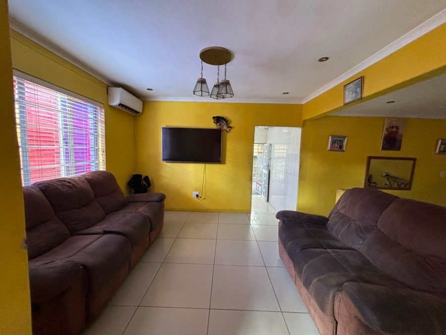 2 Bedroom Property for Sale in Jacobs KwaZulu-Natal