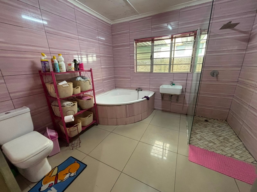 2 Bedroom Property for Sale in Jacobs KwaZulu-Natal