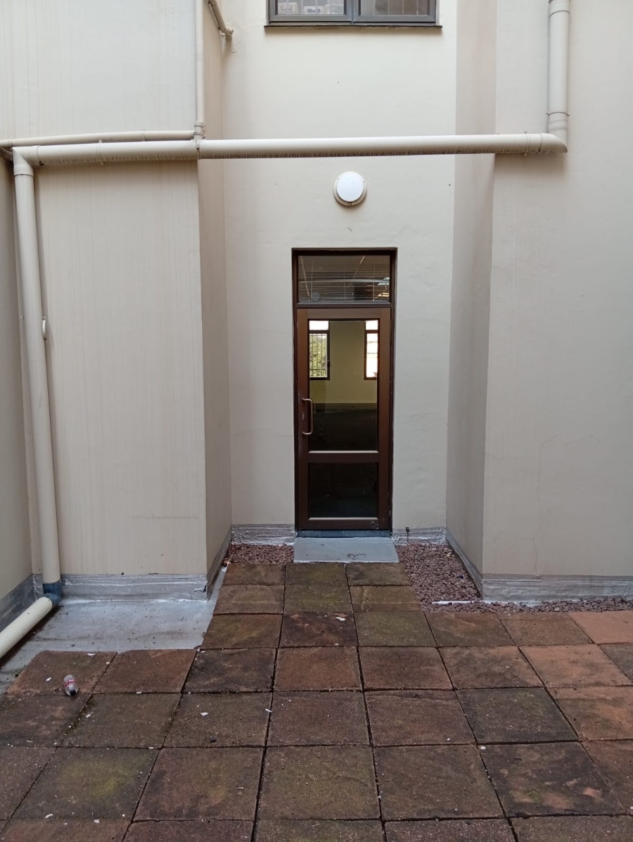 To Let Commercial Property for Rent in Morningside KwaZulu-Natal