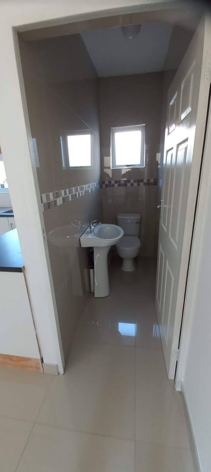 To Let 2 Bedroom Property for Rent in Risecliff KwaZulu-Natal