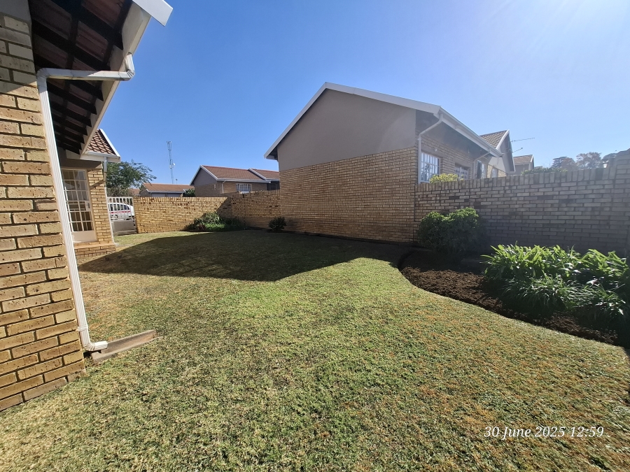 2 Bedroom Property for Sale in Pioneer Park KwaZulu-Natal