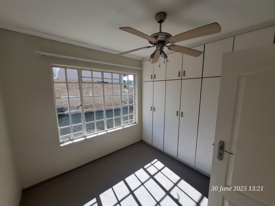 2 Bedroom Property for Sale in Pioneer Park KwaZulu-Natal