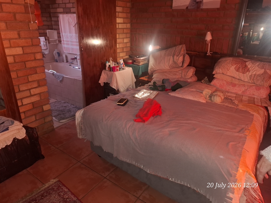 3 Bedroom Property for Sale in Pioneer Park KwaZulu-Natal