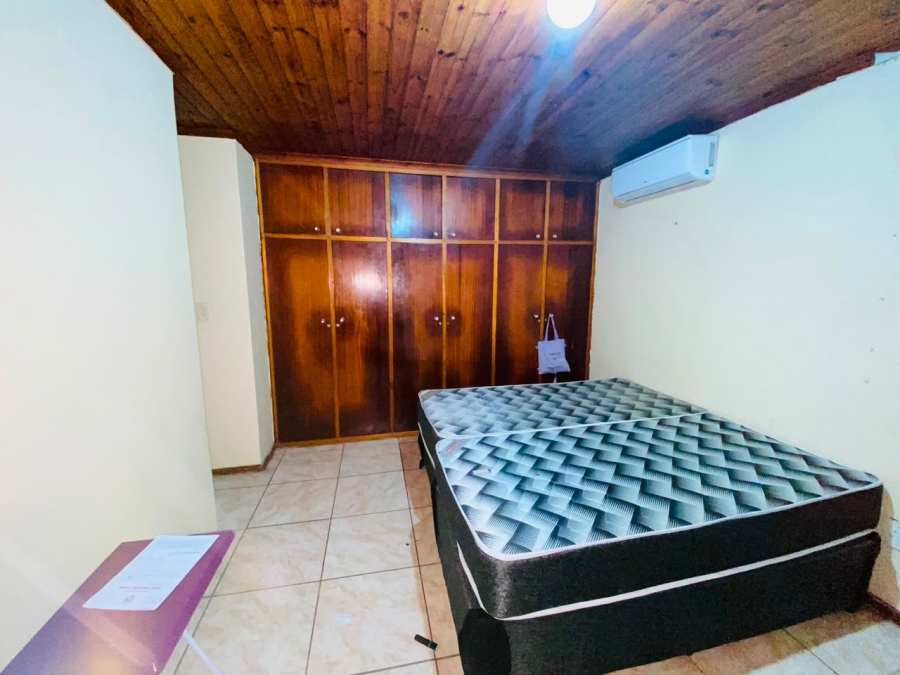 8 Bedroom Property for Sale in Esikhawini KwaZulu-Natal
