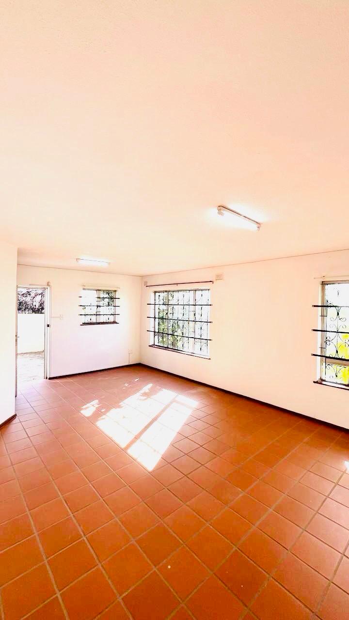 6 Bedroom Property for Sale in Burlington Heights KwaZulu-Natal
