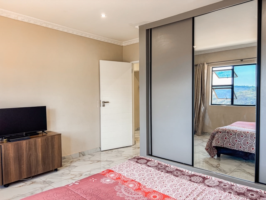 5 Bedroom Property for Sale in Camperdown KwaZulu-Natal