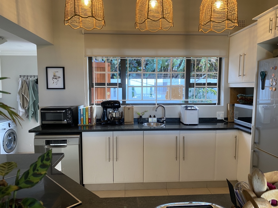 To Let 3 Bedroom Property for Rent in Ballito Central KwaZulu-Natal