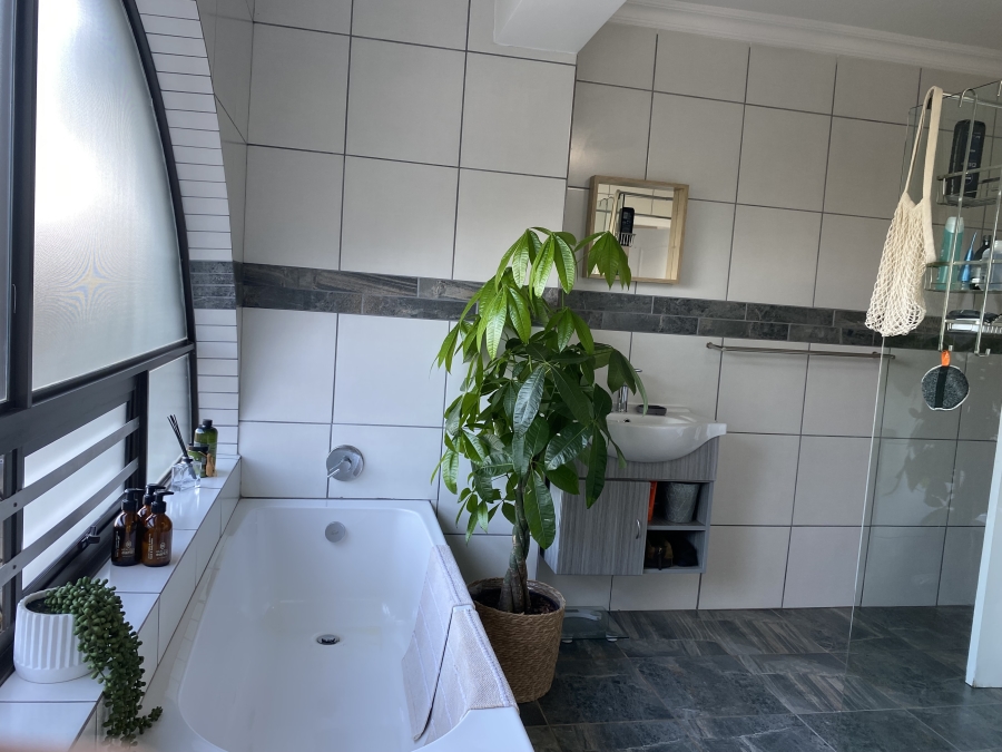 To Let 3 Bedroom Property for Rent in Ballito Central KwaZulu-Natal