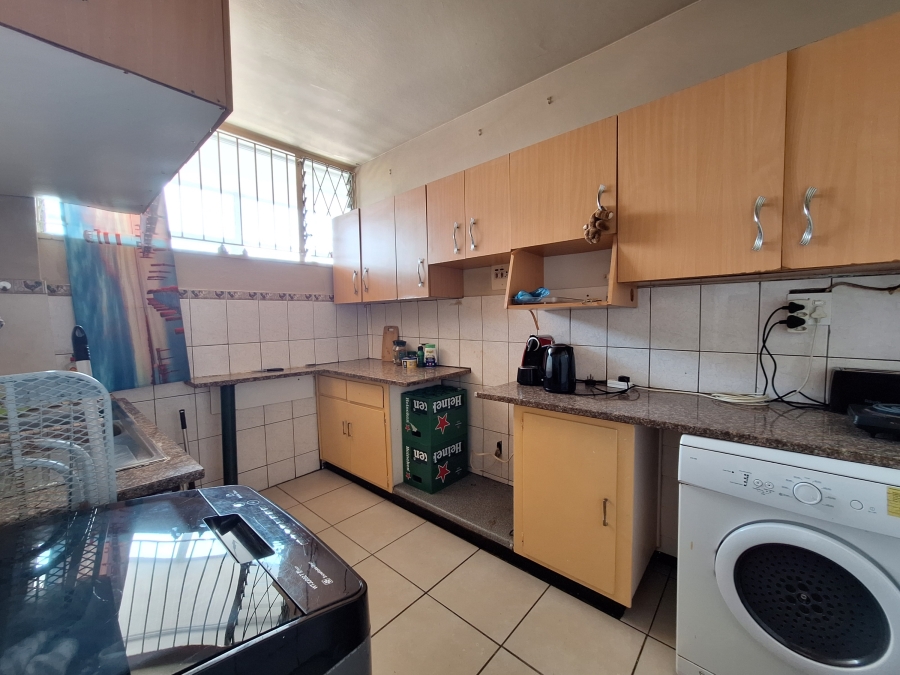 2 Bedroom Property for Sale in Glenwood KwaZulu-Natal