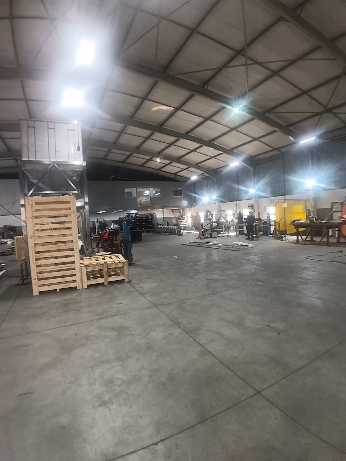 To Let Commercial Property for Rent in Mahogany Ridge KwaZulu-Natal