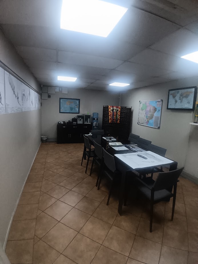 To Let Commercial Property for Rent in Mahogany Ridge KwaZulu-Natal