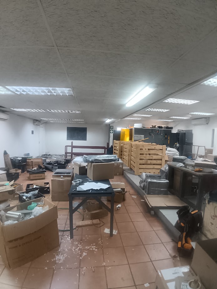 To Let Commercial Property for Rent in Mahogany Ridge KwaZulu-Natal