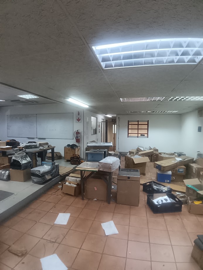 To Let Commercial Property for Rent in Mahogany Ridge KwaZulu-Natal
