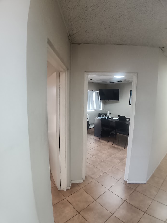 To Let Commercial Property for Rent in Mahogany Ridge KwaZulu-Natal