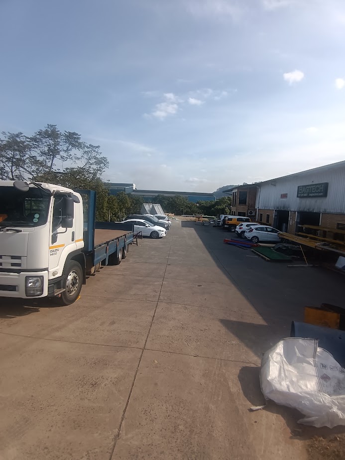 To Let Commercial Property for Rent in Mahogany Ridge KwaZulu-Natal