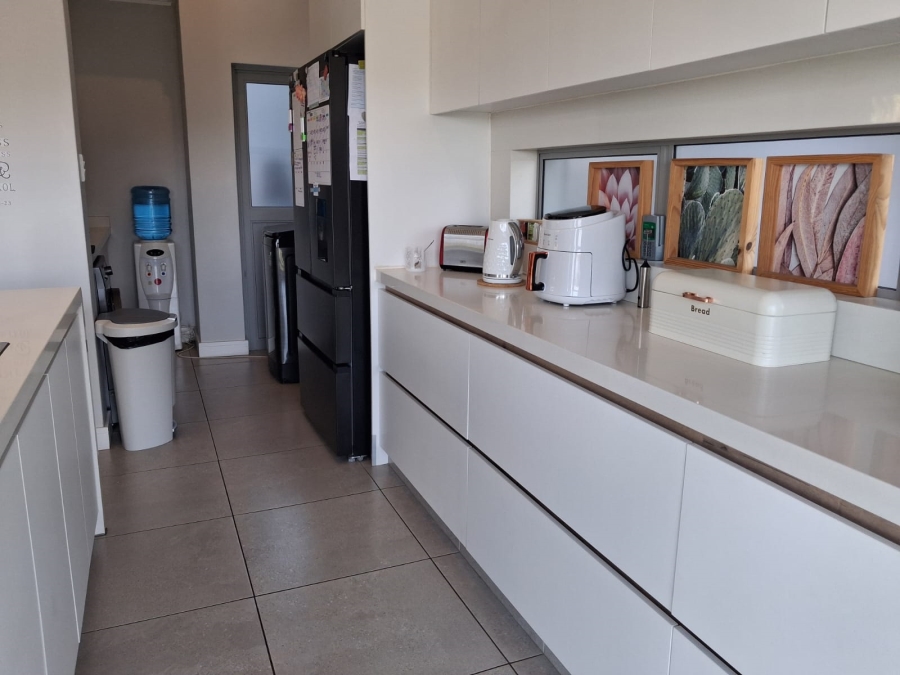 4 Bedroom Property for Sale in Palm Lakes Estate KwaZulu-Natal