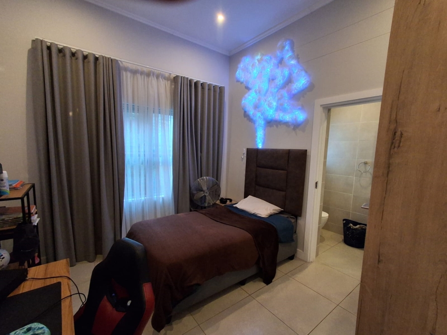 4 Bedroom Property for Sale in Palm Lakes Estate KwaZulu-Natal