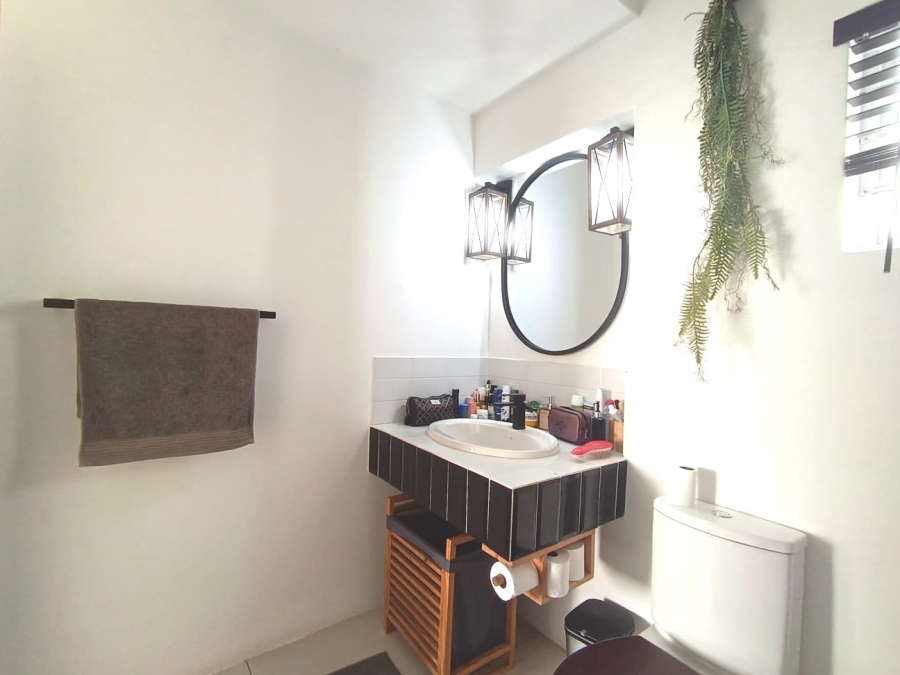2 Bedroom Property for Sale in Shakas Rock KwaZulu-Natal