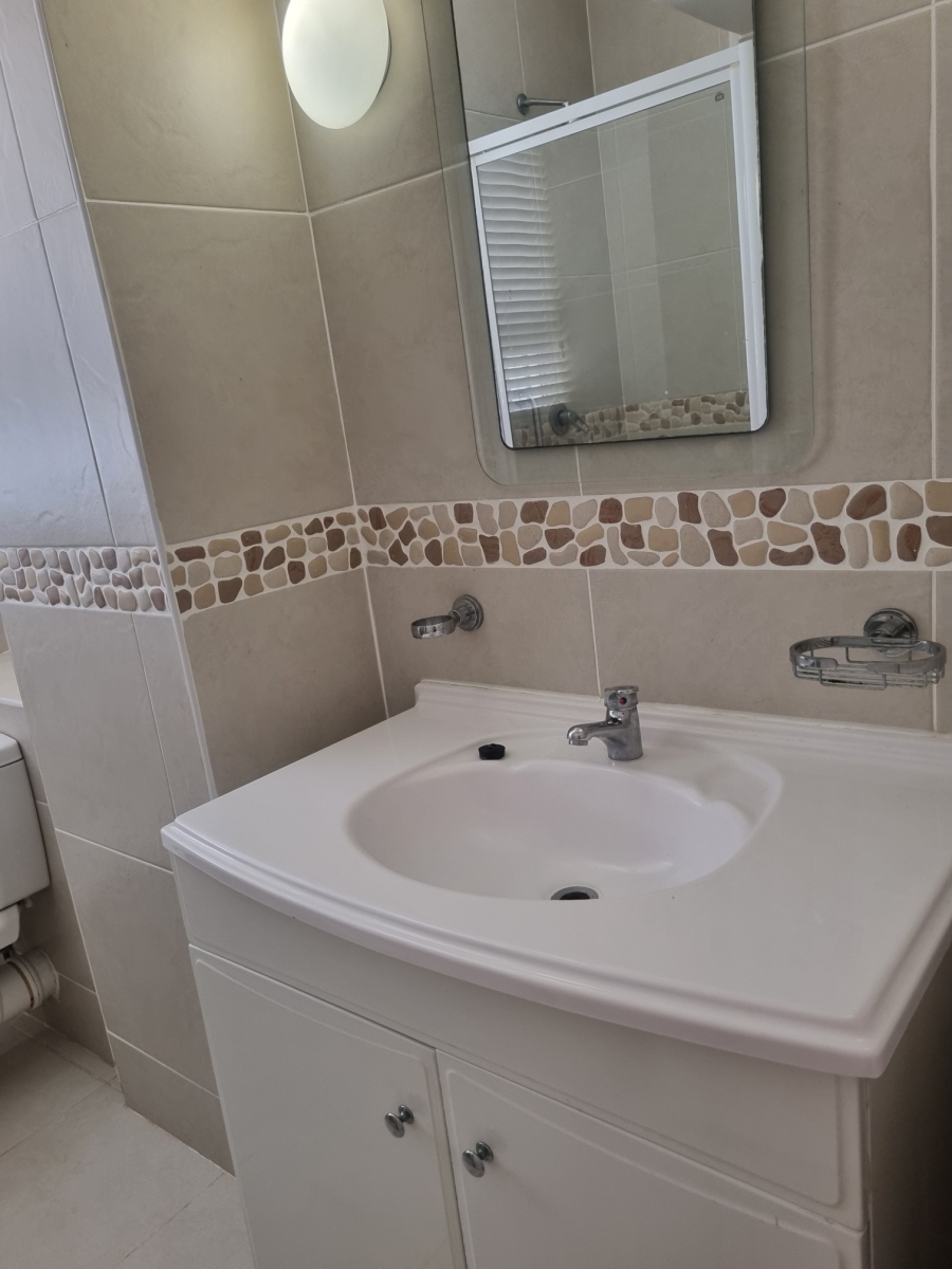 To Let 2 Bedroom Property for Rent in Umhlanga KwaZulu-Natal