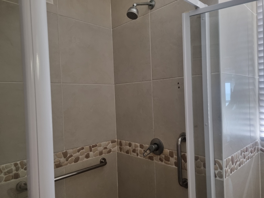 To Let 2 Bedroom Property for Rent in Umhlanga KwaZulu-Natal