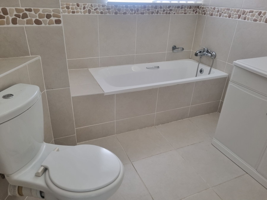 To Let 2 Bedroom Property for Rent in Umhlanga KwaZulu-Natal