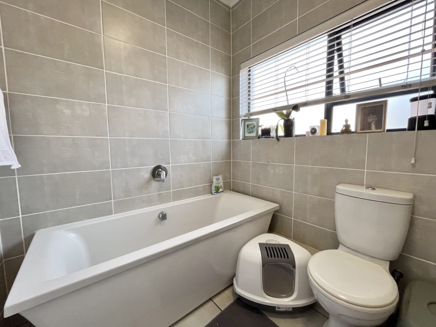 To Let 2 Bedroom Property for Rent in Ballito Central KwaZulu-Natal